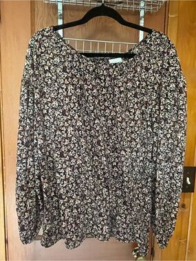 Ava & Viv Black Floral Long-Sleeve Tunic